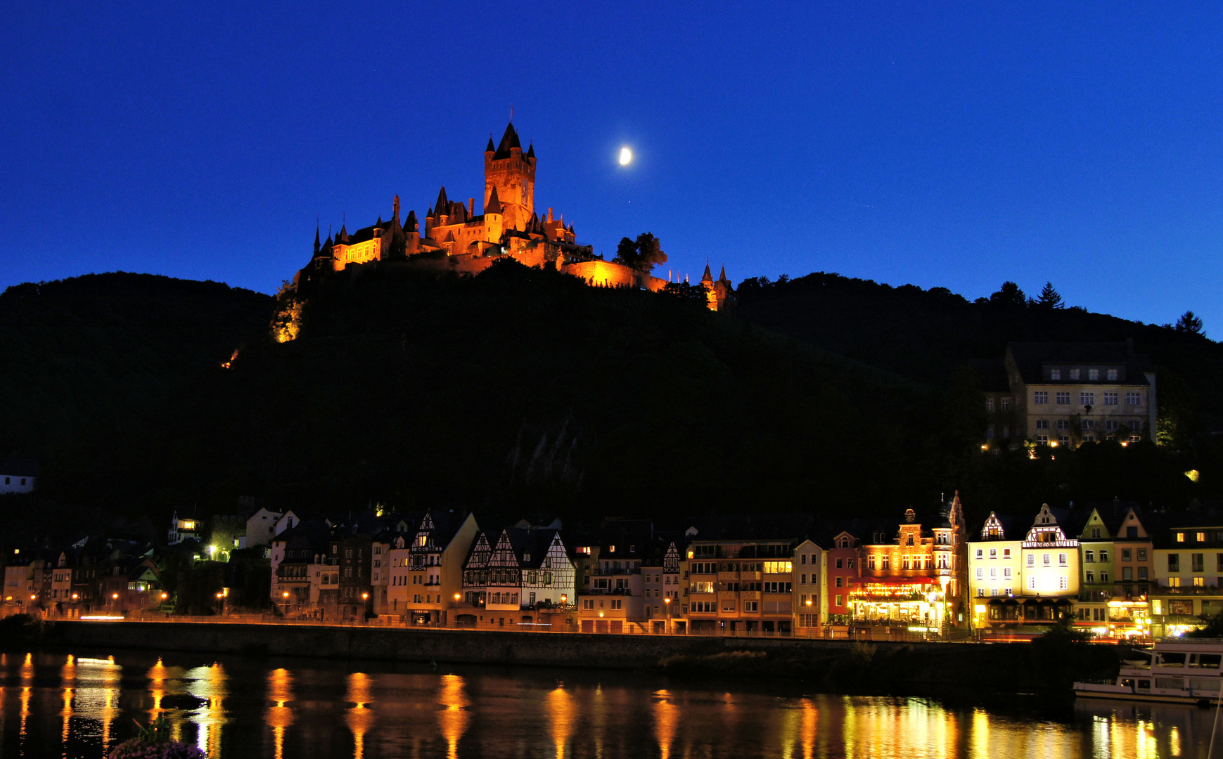 Cochem (Mosel) bei Nacht