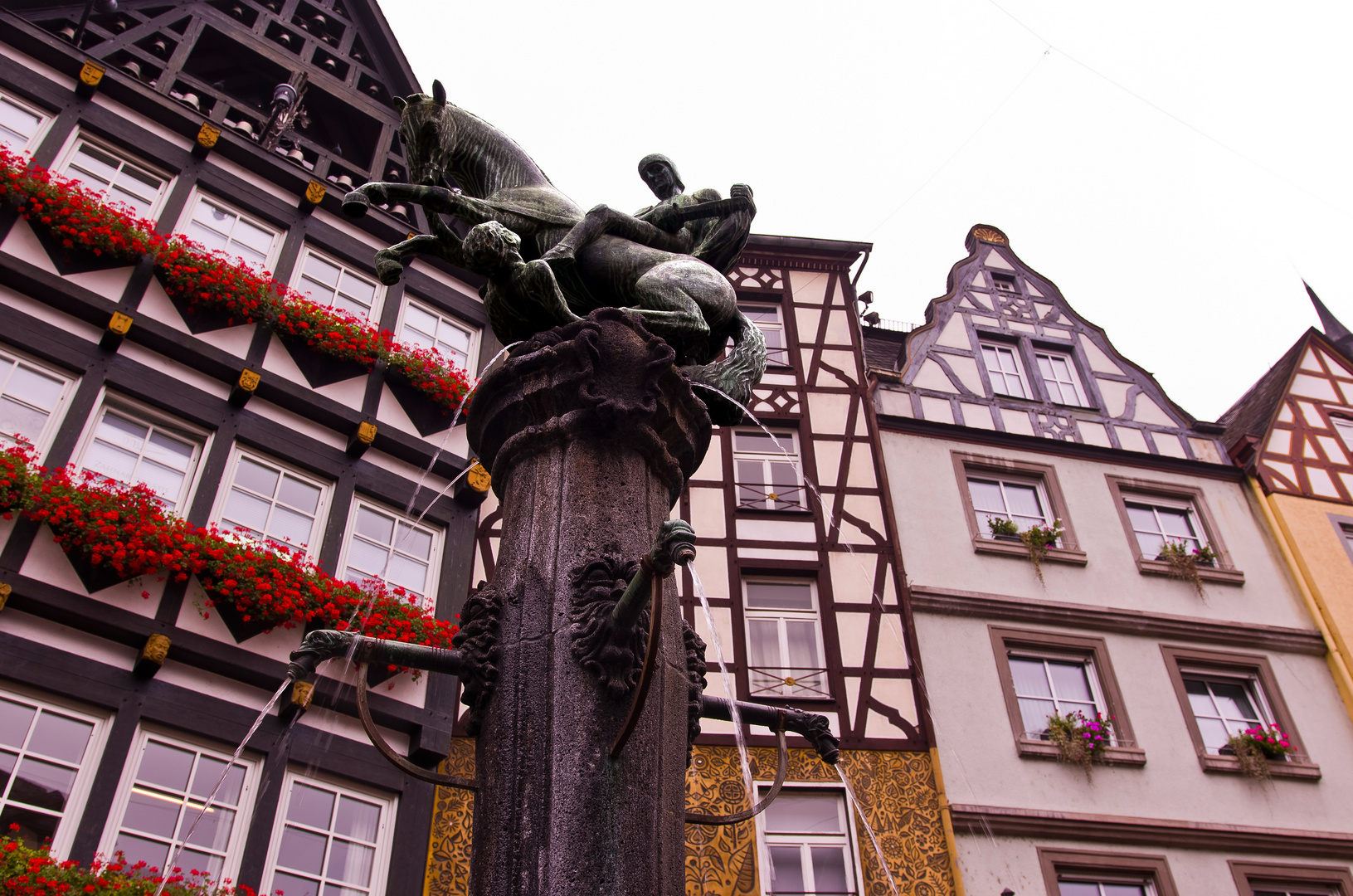 Cochem, Reiterstandbild am Marktplatz