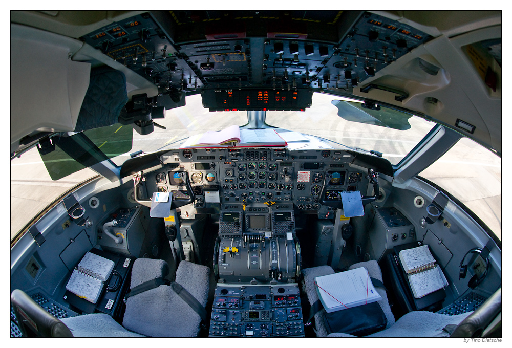  Cockpit Dash8314Q Foto & Bild luftfahrt, passagiermaschinen