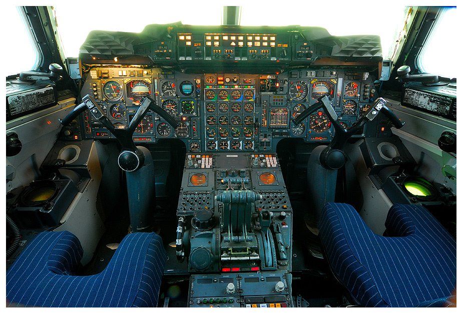 Cockpit der Concorde