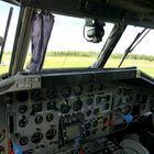 Cockpit der Transall, die von 3 Piloten geflogen wird