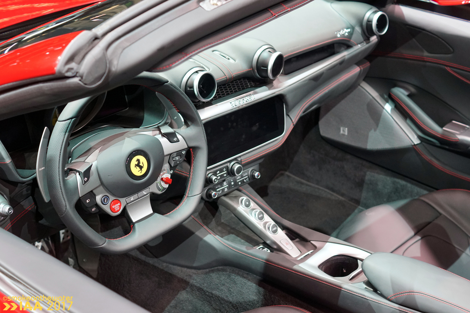 Cockpit des Ferrari Portofino