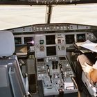 Cockpit einer A-320 der Air Malta