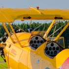 Cockpit einer Boeing Stearman