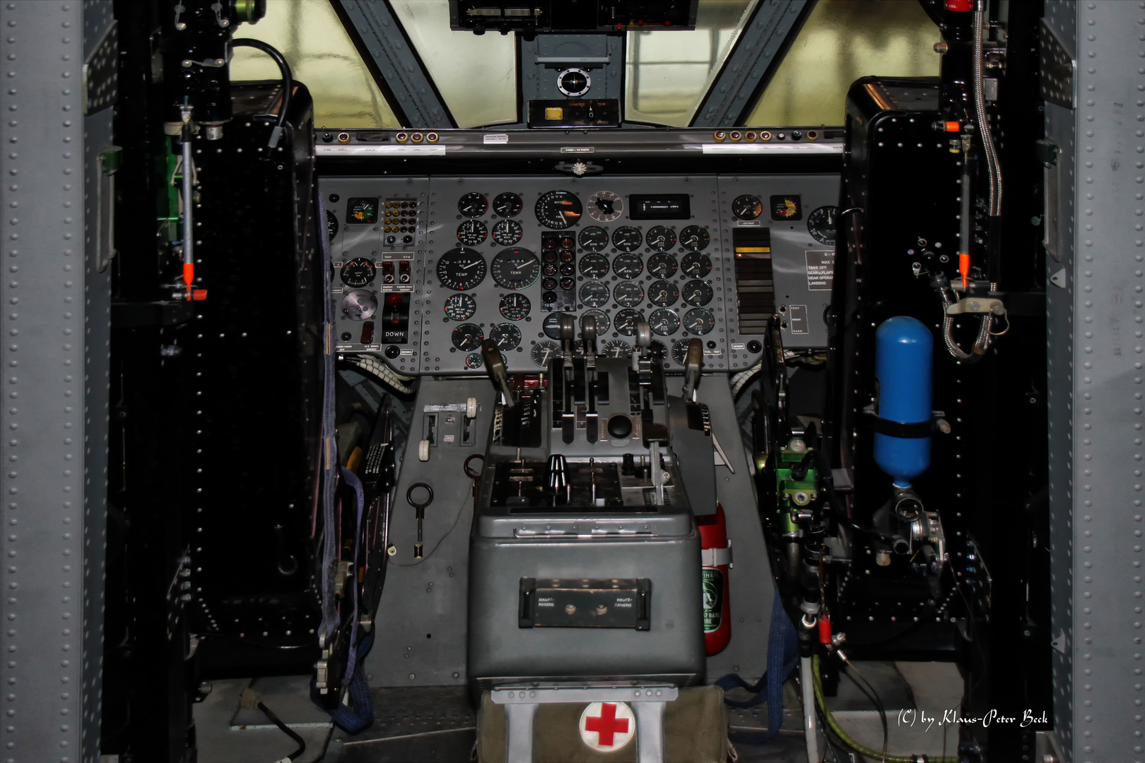 Cockpit einer Dornier 31 E3