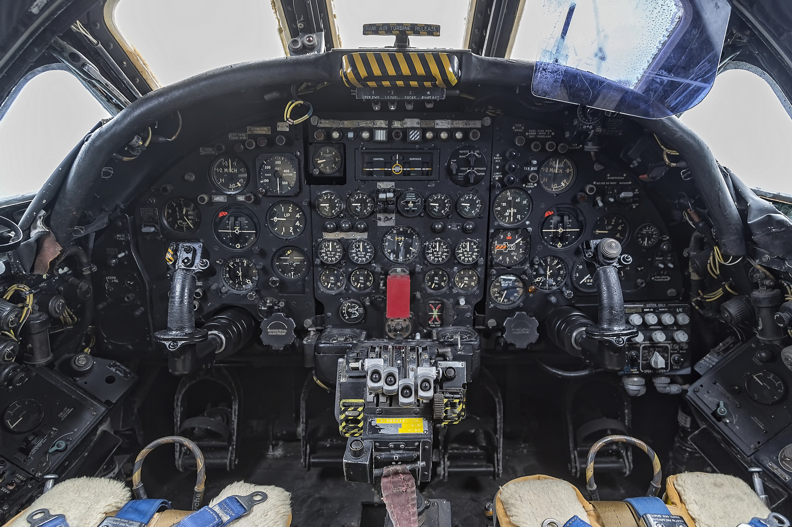 Cockpit eines britischen Bombers