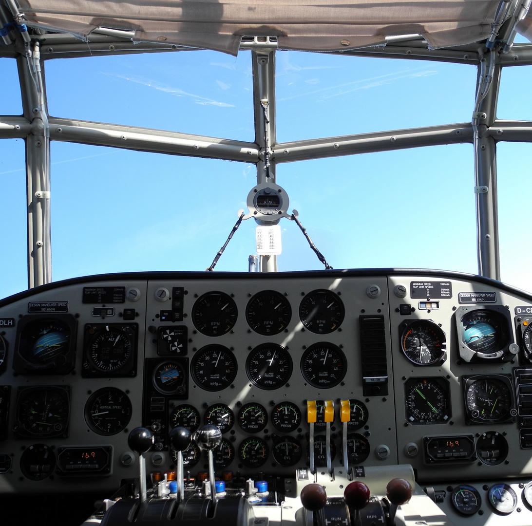 Cockpit JU 52