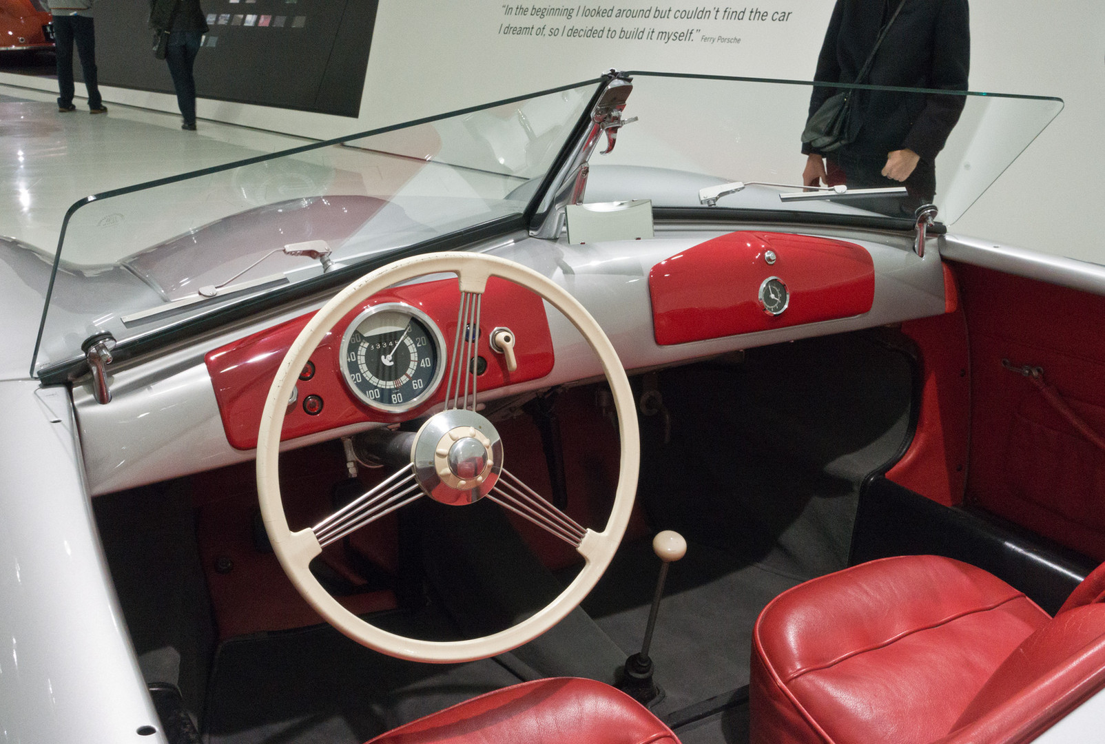 Cockpit Porsche 356 Nr. 1 Roadster von 1948