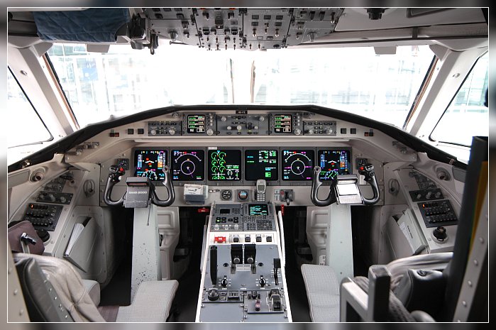 Cockpit Saab 2000