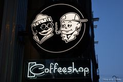 ...coffeeshop...