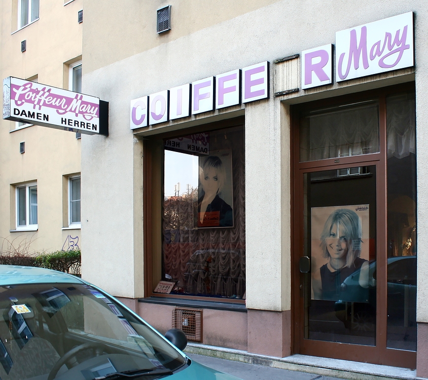 Coiffeur Mary - ein Gemeindebau-Frisörladen in Favoriten