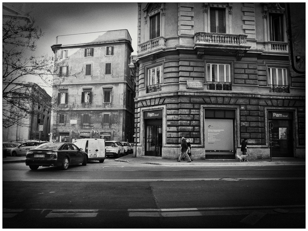 Coin de rue photo et image italy, street, monochrome Images