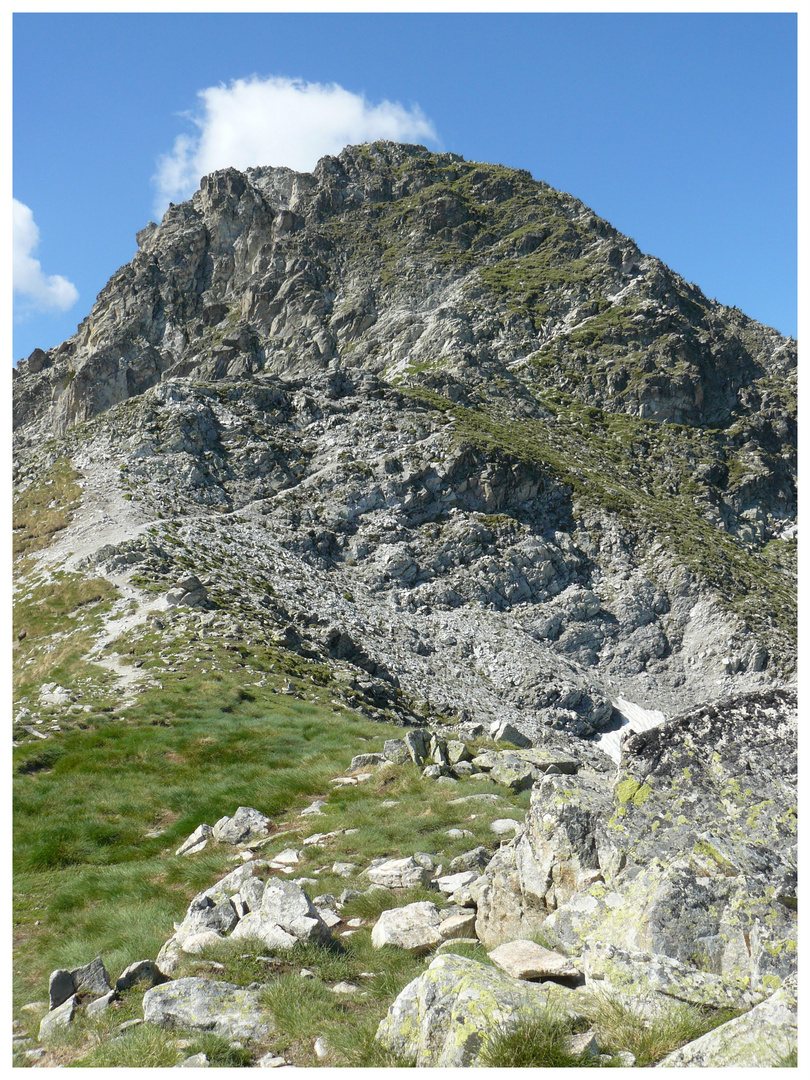 Col de Bastanet 2507m et Pic de Bastan 2715m.