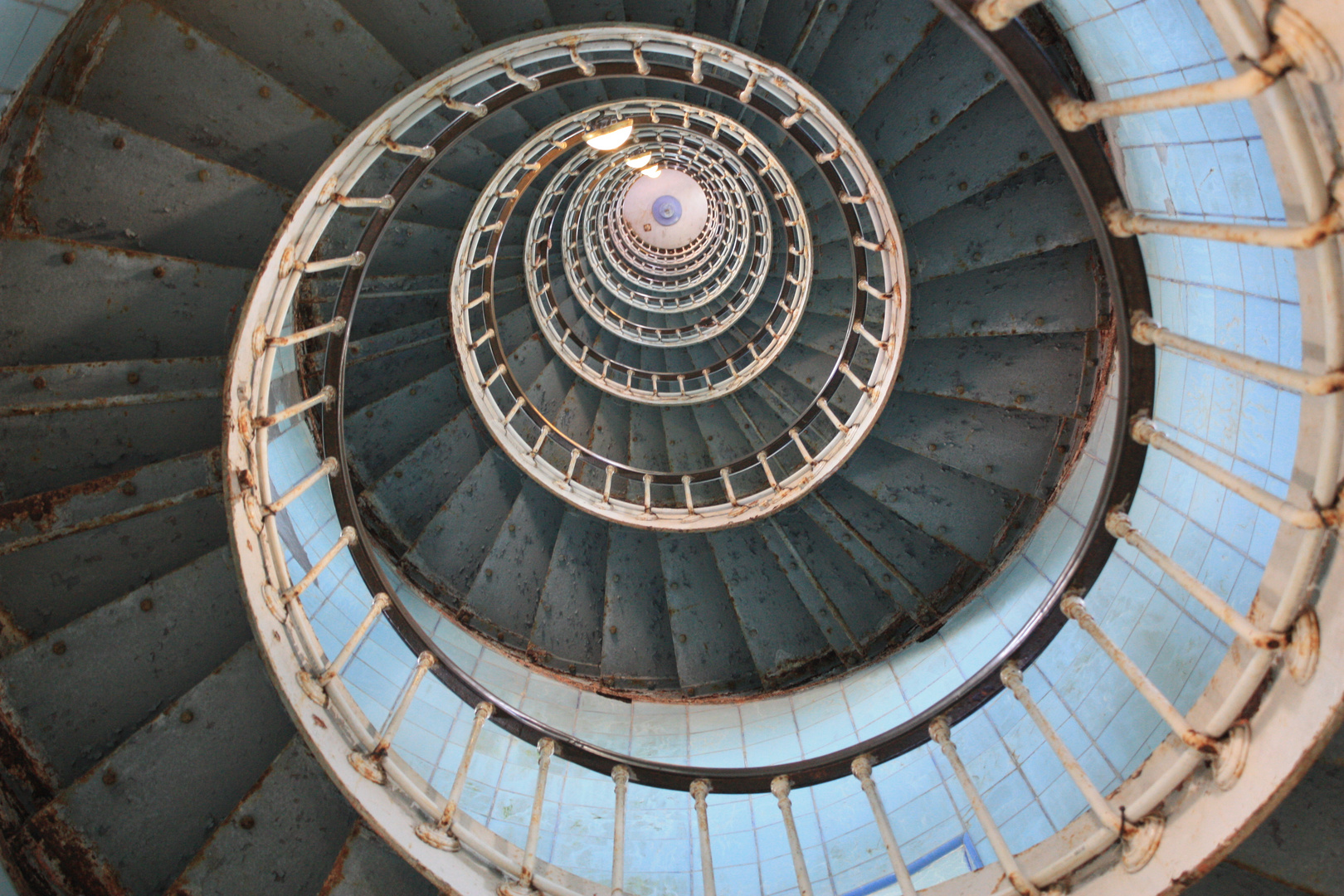 colimaçon du phare de la forêt de la coubre