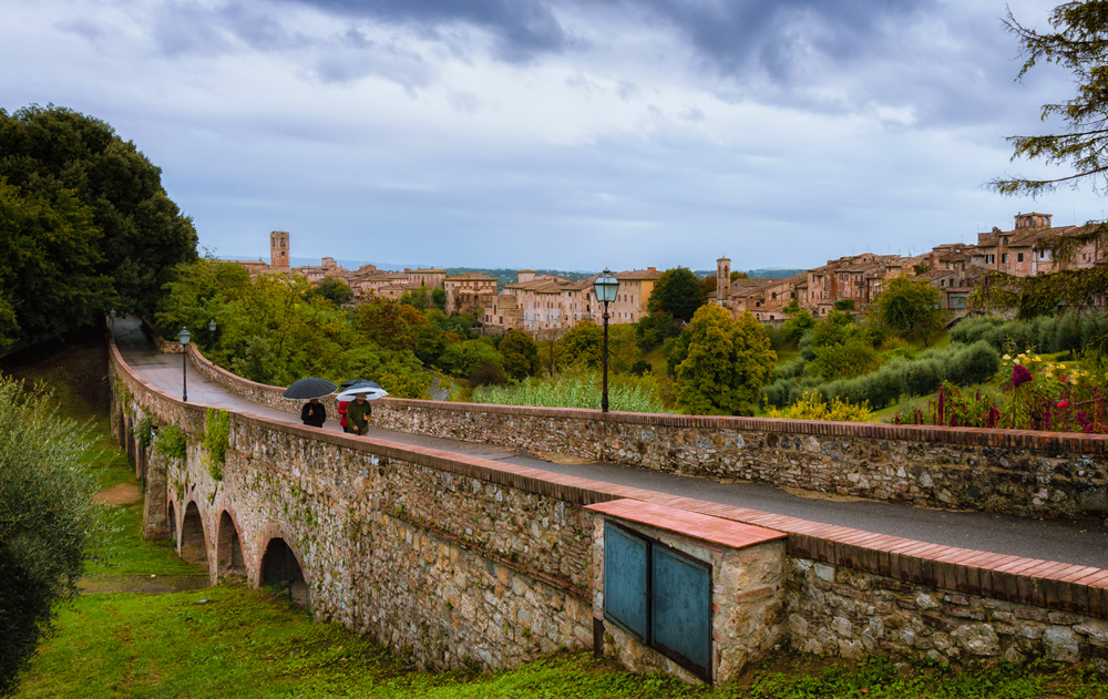 Colle di Val d'Elsa im Regen