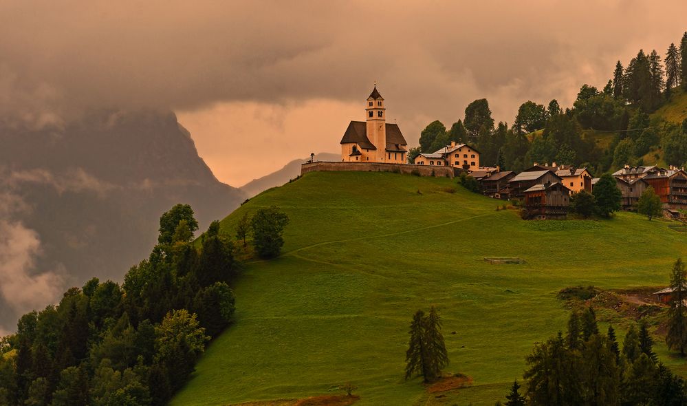 Colle Santa Lucia Foto & Bild | landschaft, berge ...