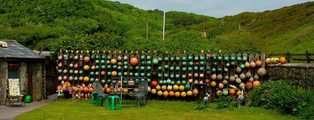 Collecting buoys