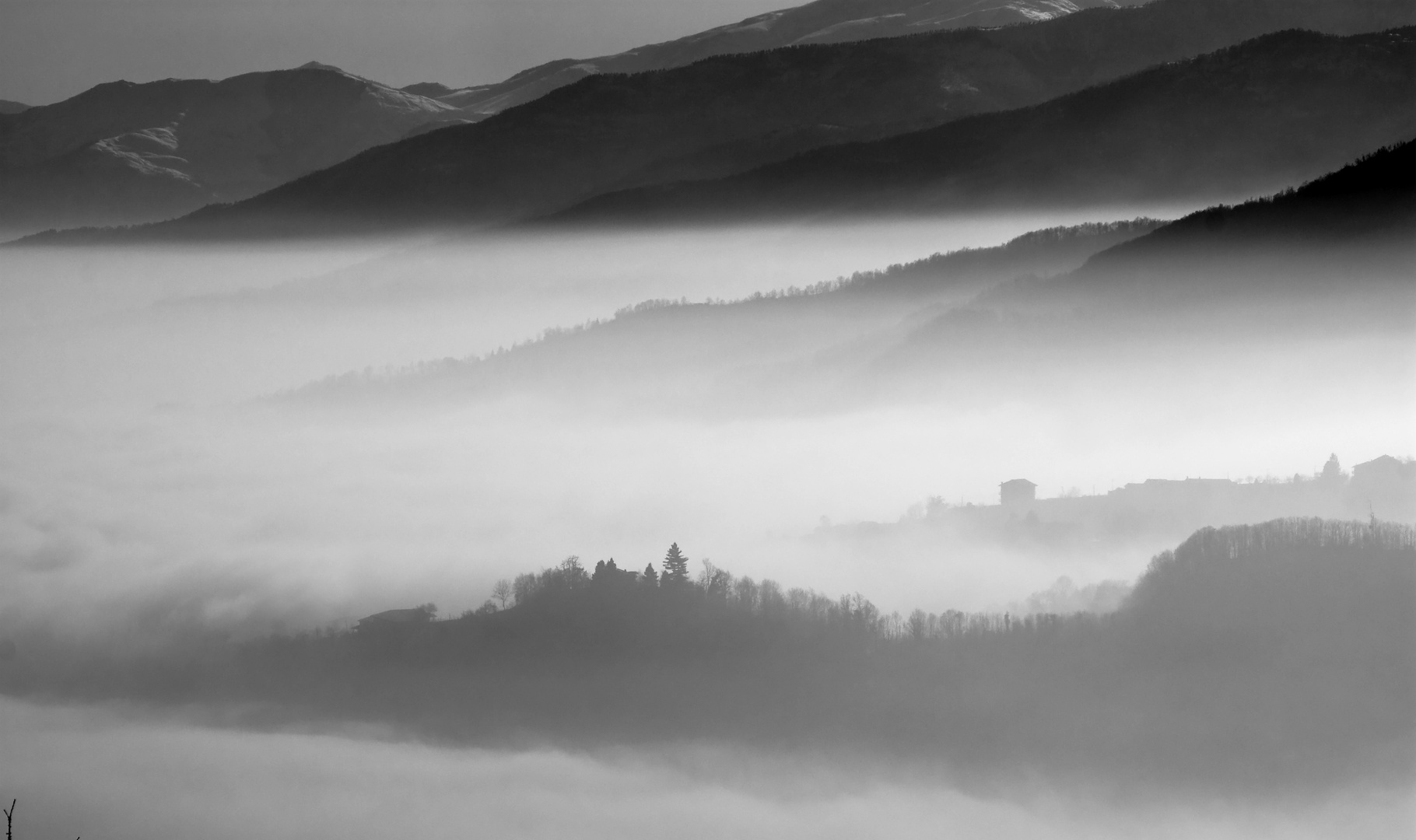 Colline tra le nuvole