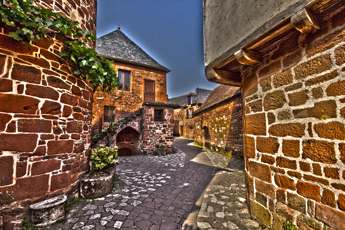 Collonges-la-Rouge...