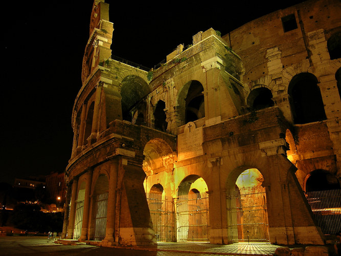 Colloseum bei Nacht