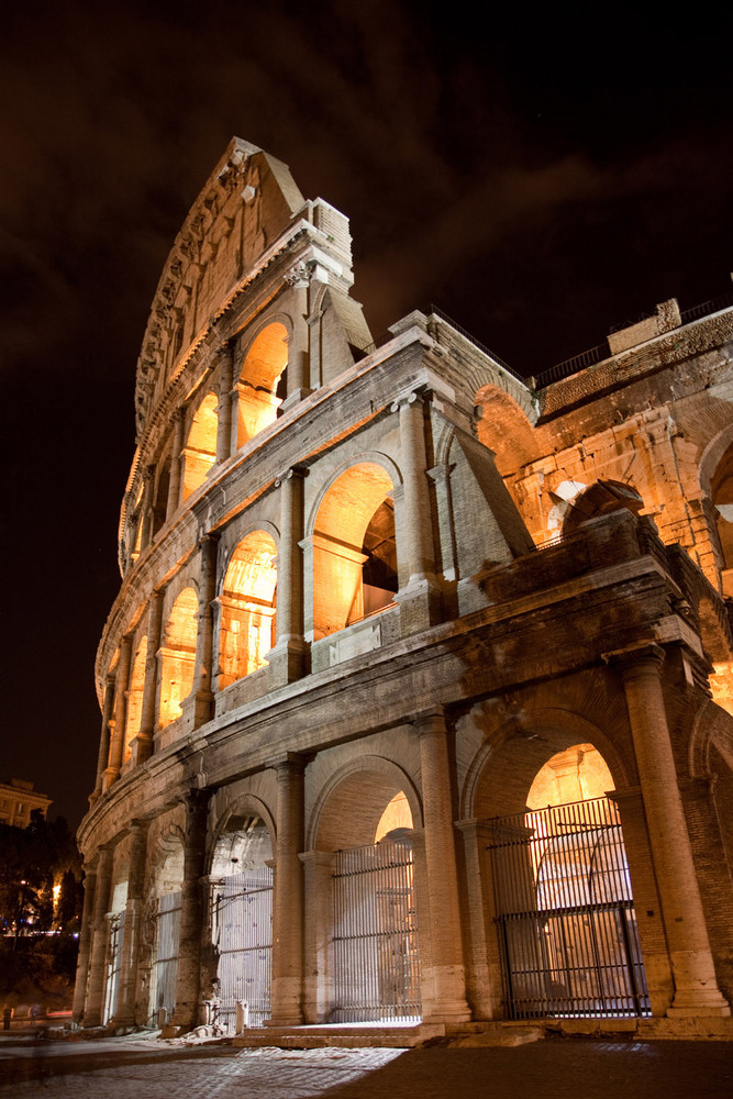 Collosseo ... bei Nacht