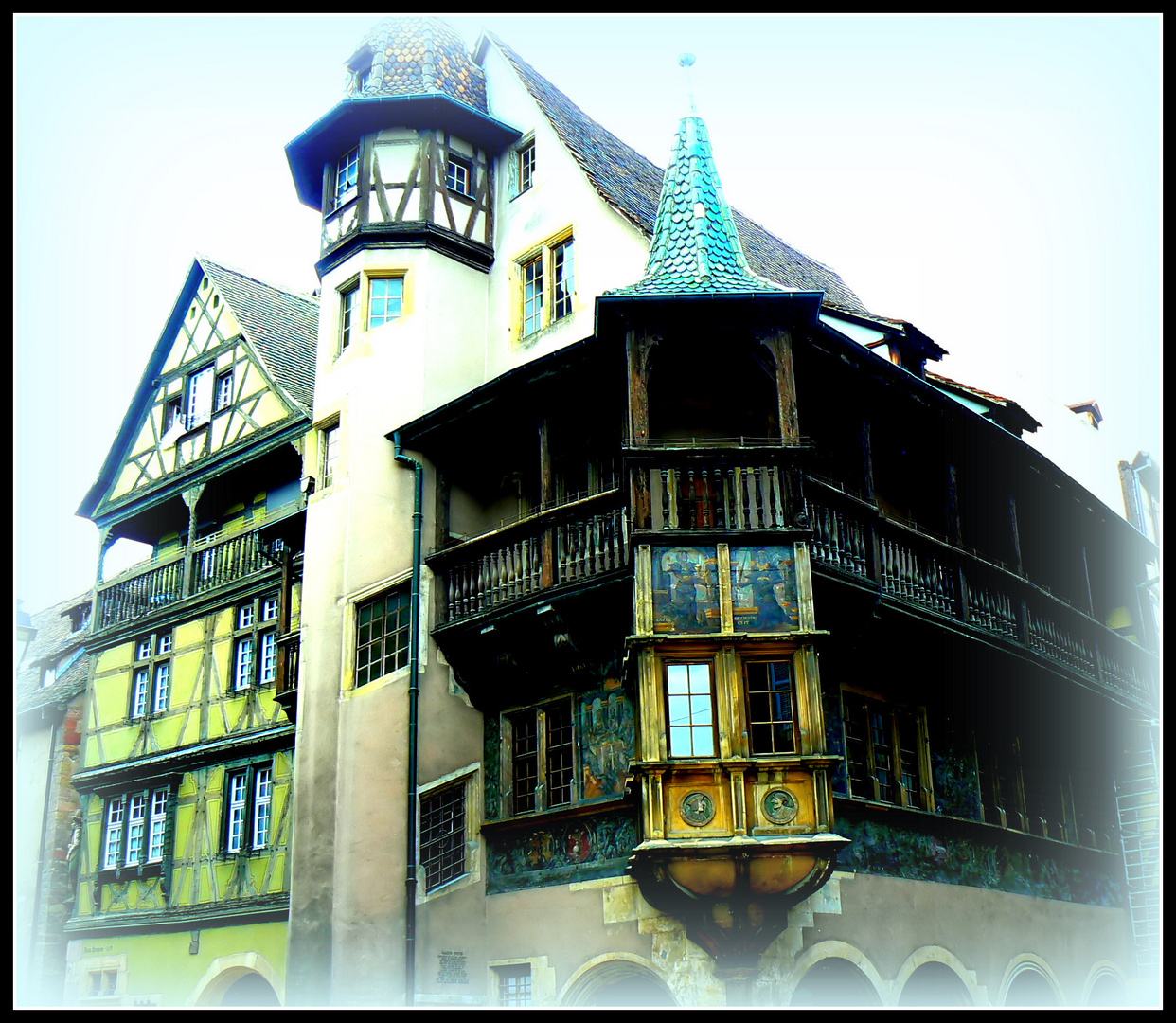 COLMAR - 33 -- -