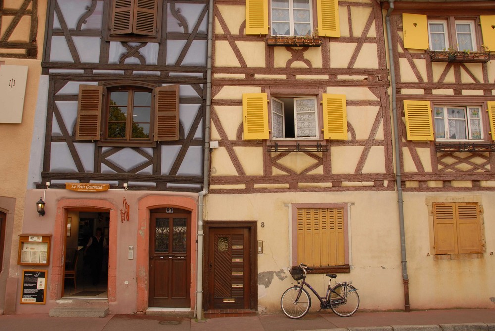 Colmar - niedliche Häuserfront