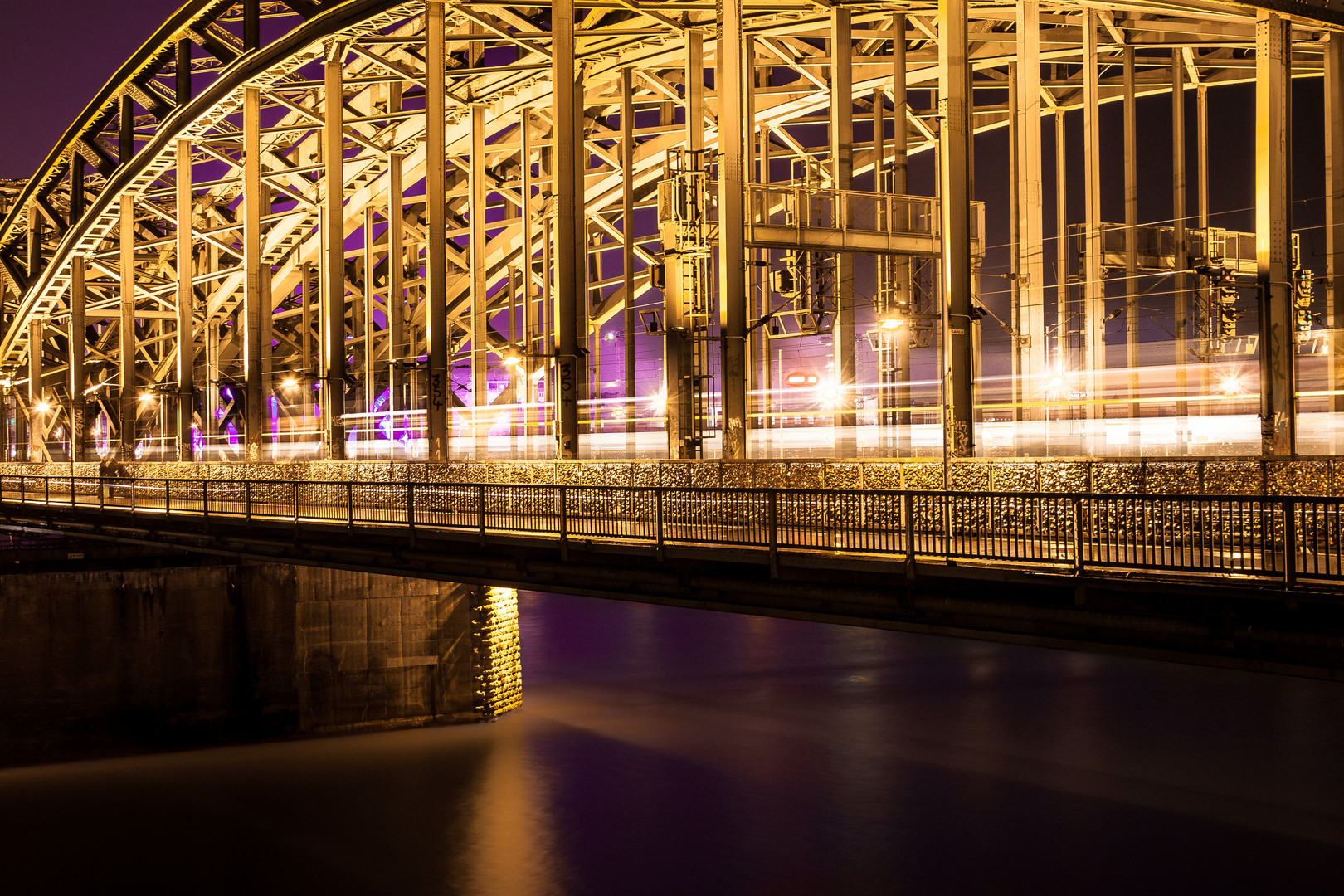 Cologne by Night II