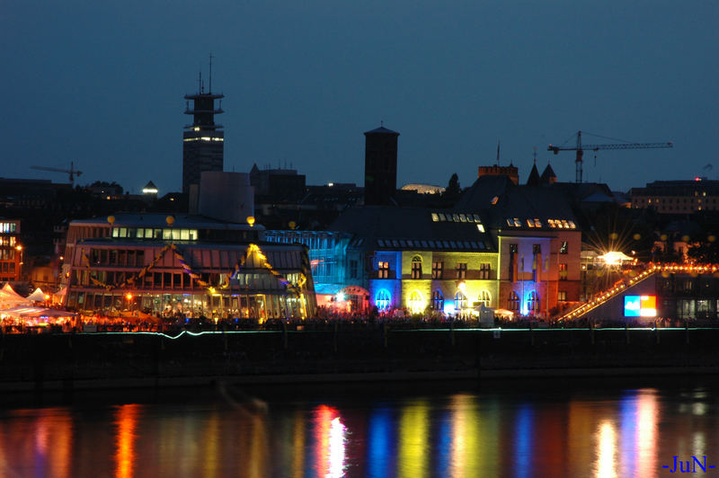 Cologne by the night02