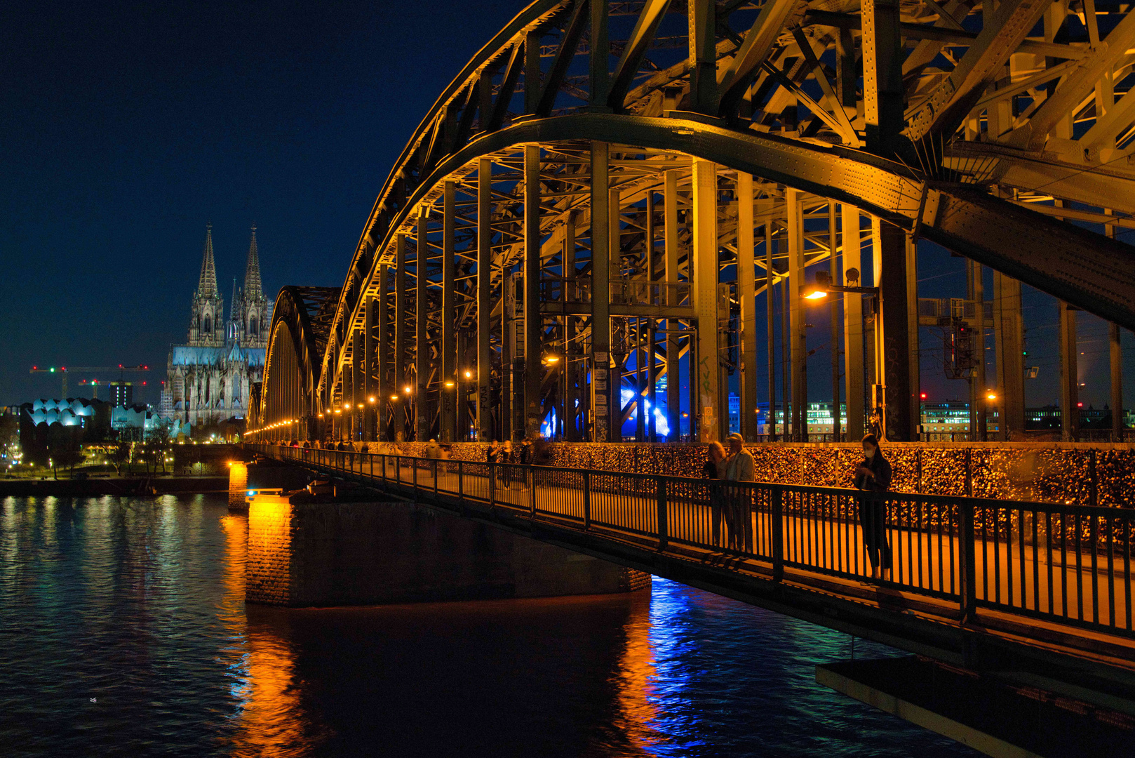 Cologne is where the Dom is ;-)