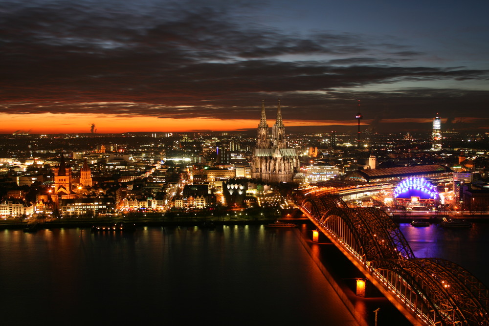 Cologne (Kölner Dom) @ night