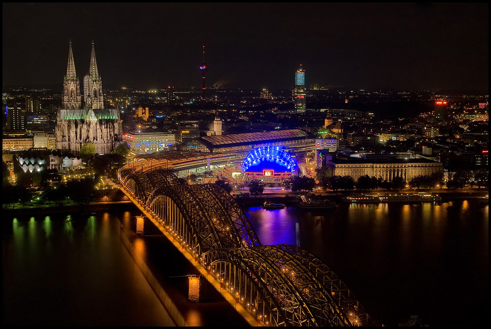 Cologne @ Night - 3 -reload-
