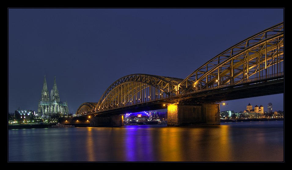 Cologne @ night