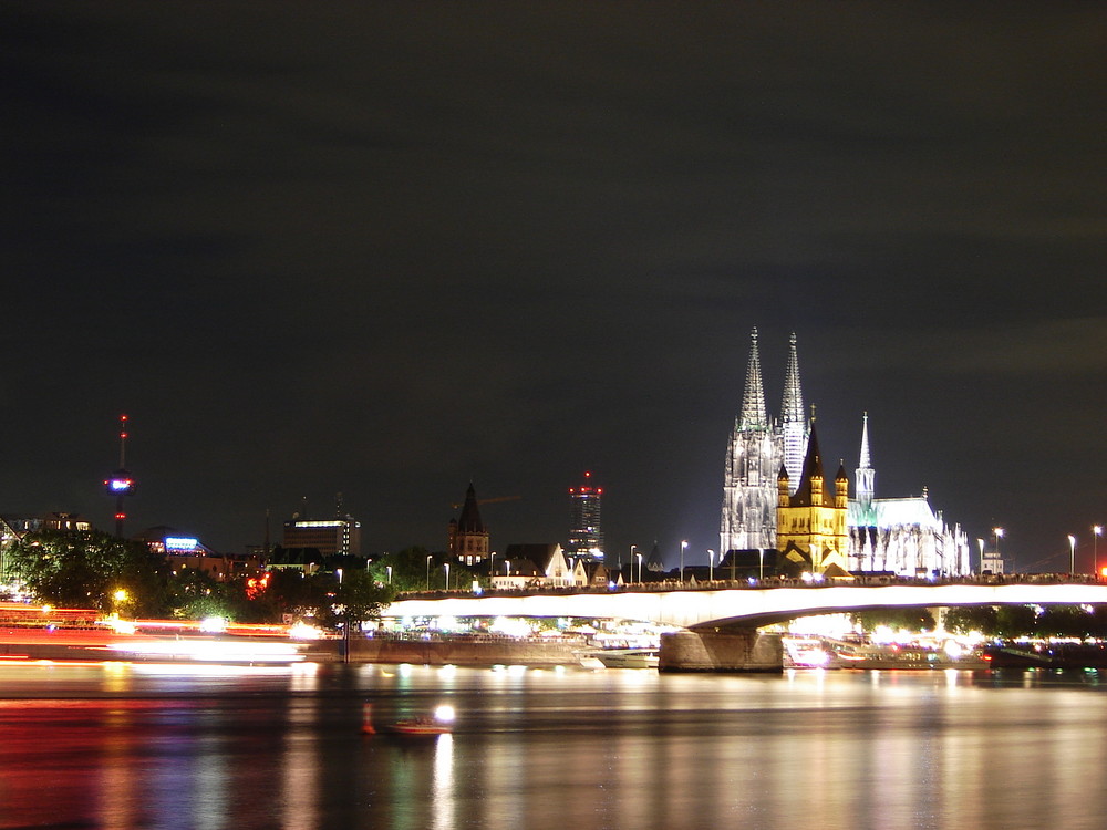 Cologne @ Night