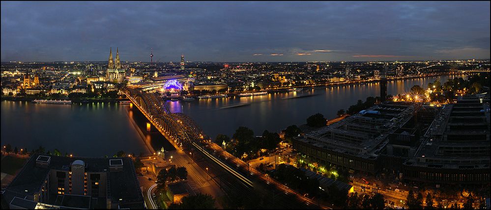 Cologne @ Night Pano