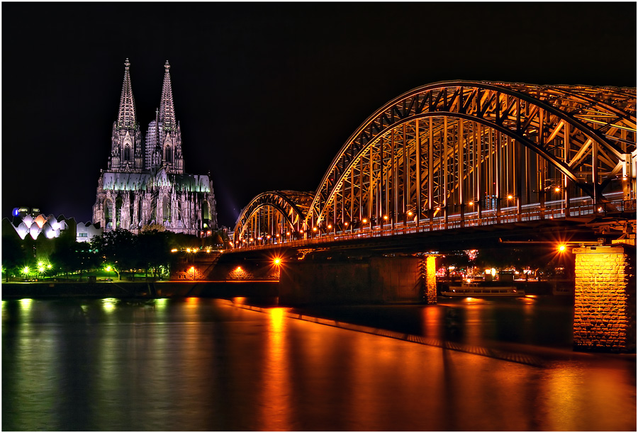 Cologne Night Scene