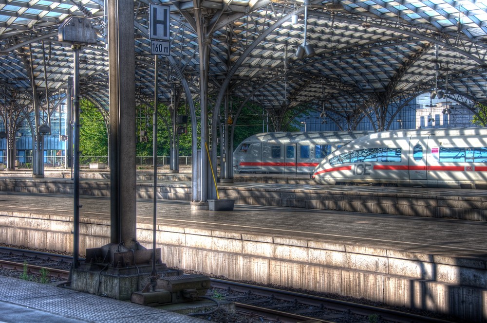 cologne - trainstation