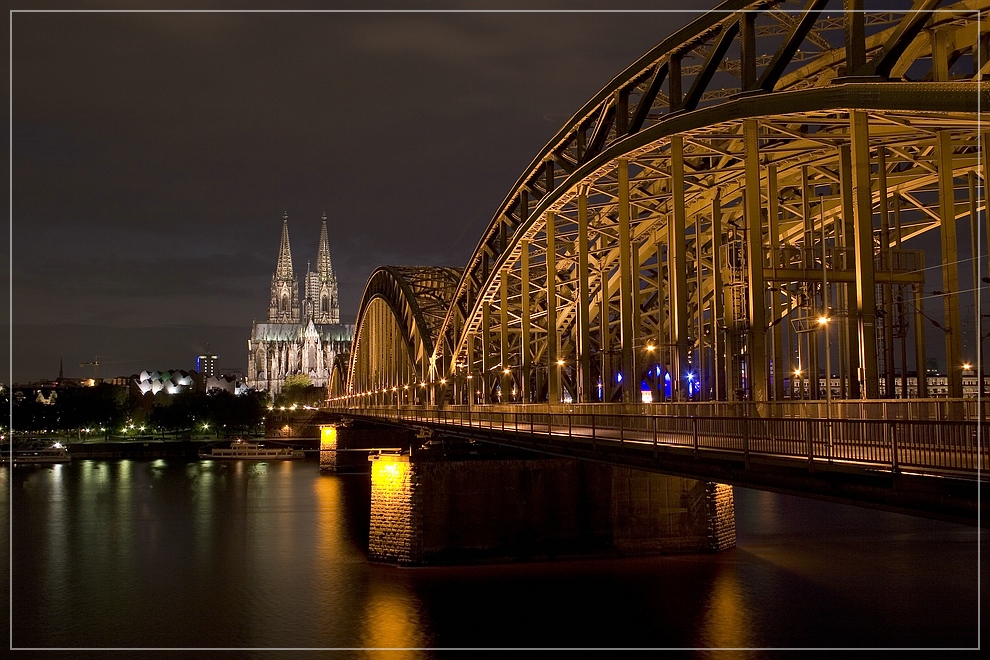 ~ Cologne@Night ~