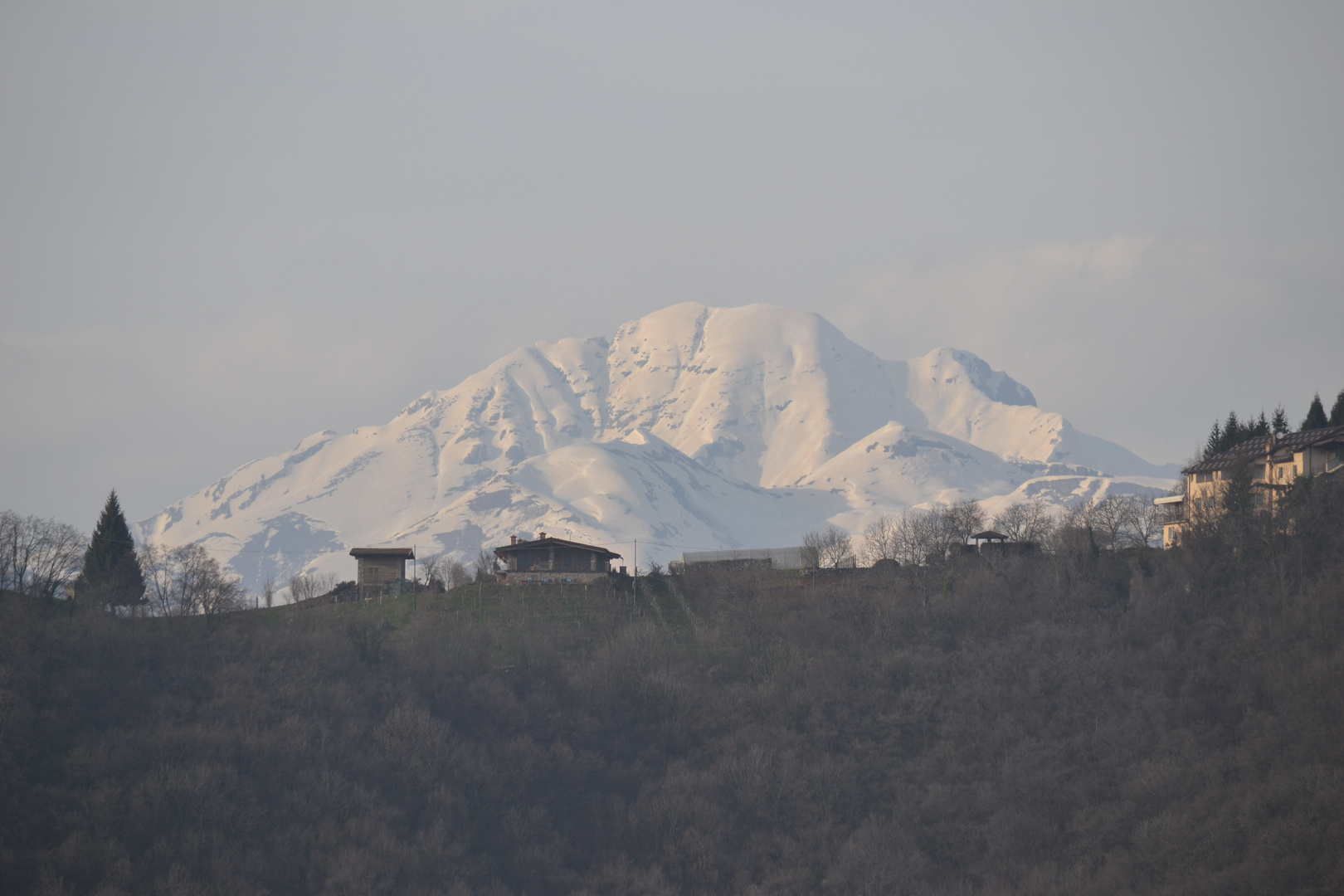 Colori Montani Mattutini di Fine Inverno