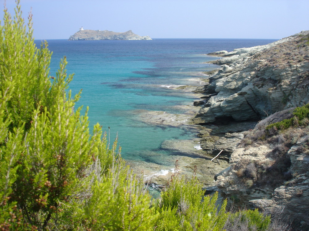 colors of cap corse