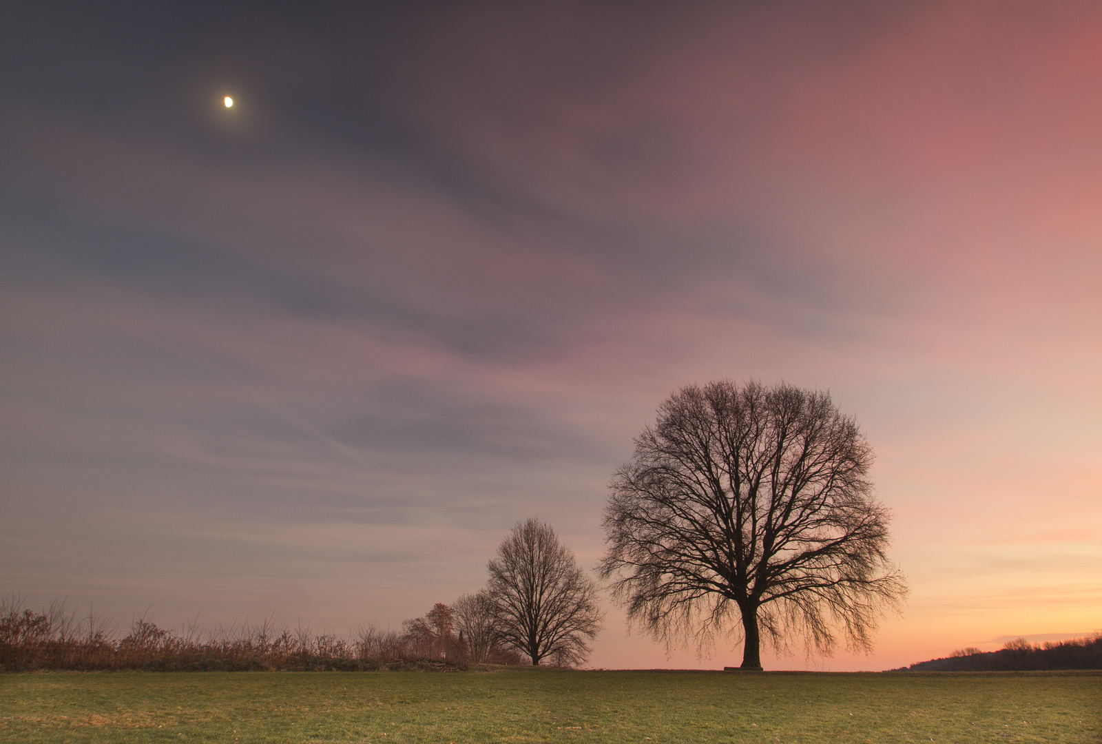 Colors of Moon and Sun