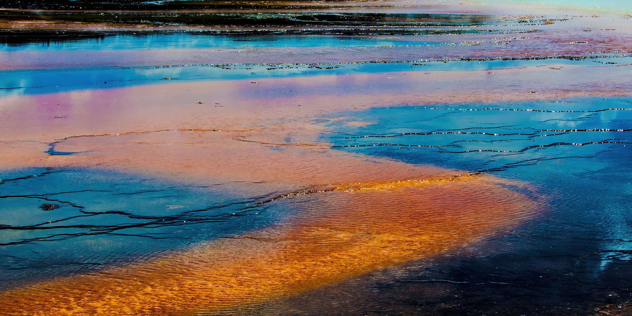 colors of yellowstone
