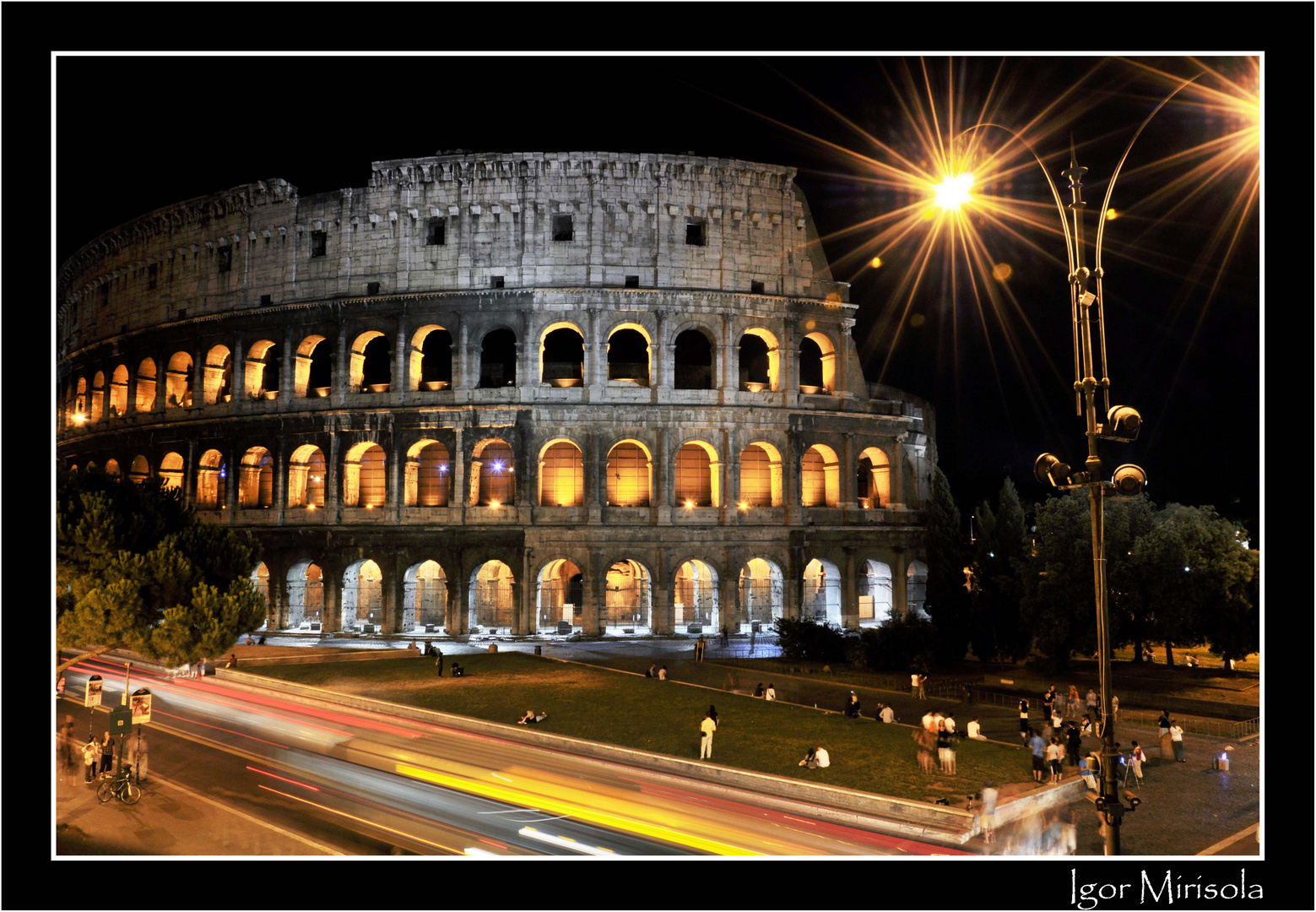 Colosseo by night