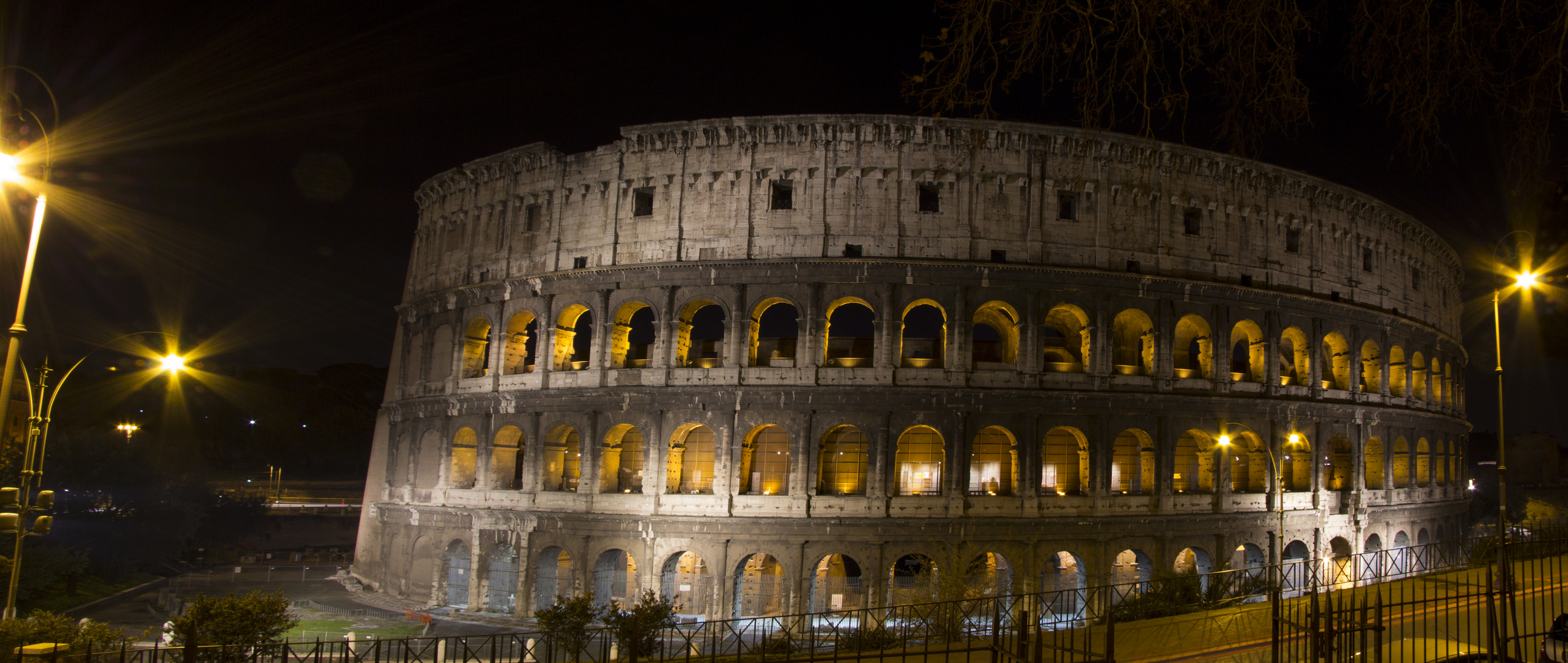 Colosseo by Night