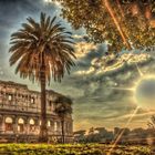 Colosseo , palme e HDR