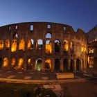 Colosseum bei Nacht