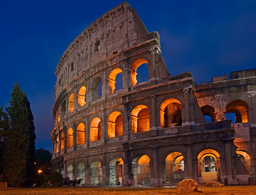 Colosseum by night #1