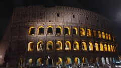 Colosseum @ Night