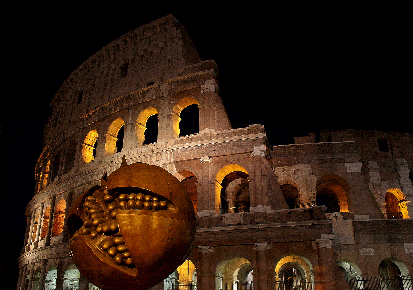 Colosseum @ Night