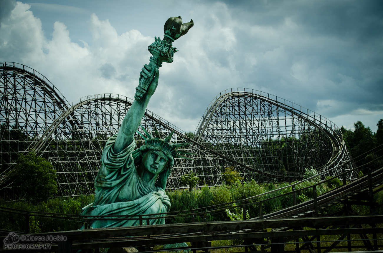 Colossos (größte Holzachterbahn in Deutschland) Foto & Bild reportage dokumentation